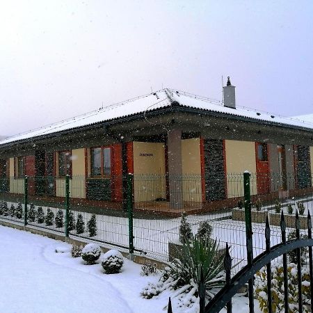Elejan Apartment Besenova Exterior photo